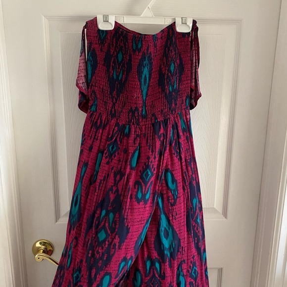 Women’s dress - Picture 4 of 5